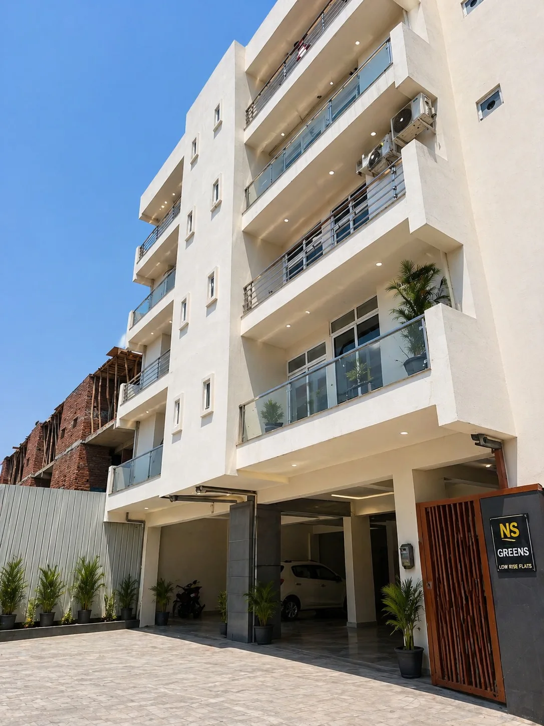 3 BHK Freehold Apartment - 1395 sqft